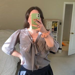 Gray blouse with dainty front layers